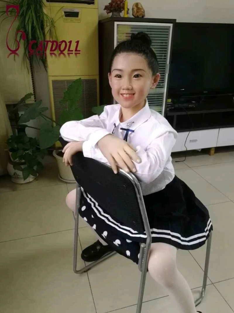 CATDOLL 146CM A-CUP/B-CUP Qiu（TPEボディ、ハードシリコンヘッド）